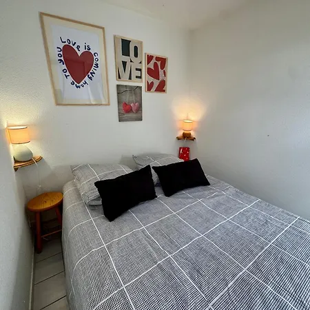 Maison Proche De La Avec Piscine 度假居 *